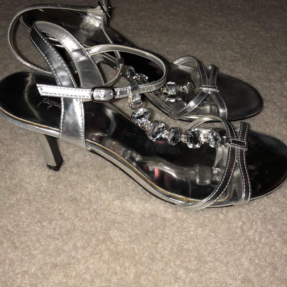 Jacqueline Ferrar Heels